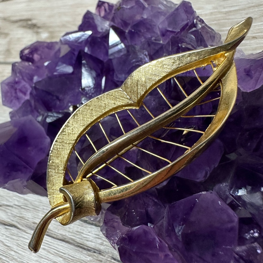 Vintage Gold Plated Leaf‎ Brooch